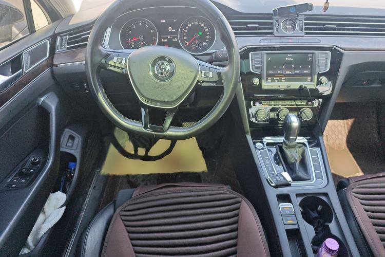 Used Volkswagen Magotan 2017 380TSI DSG Luxury Model
