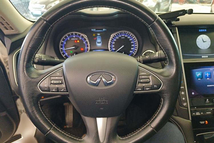 Used Infiniti Q50L 2015 2.0T Comfort Edition Steering Wheel