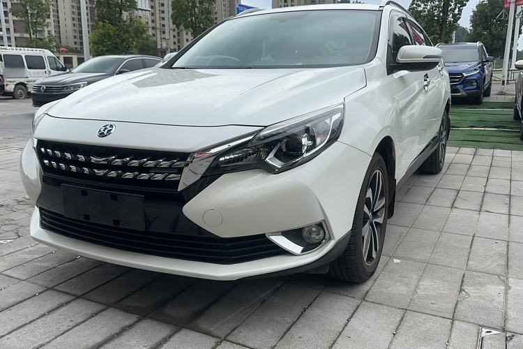 Used Venucia T90 2018 2.0L CVT Smart Connect Luxury Edition China V Standard
