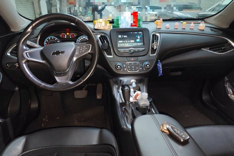 Used Chevrolet Malibu XL 2018 530T Automatic RuiChi Edition Center Console