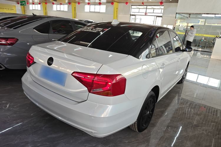 Used Volkswagen Jetta 2017 1.4L Manual Fashion Edition
