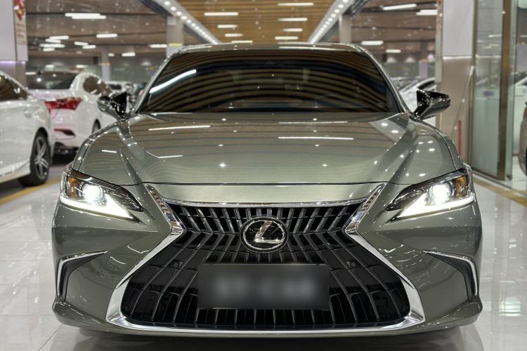 Used Lexus ES 2022 200 Excellence Edition Exterior 2