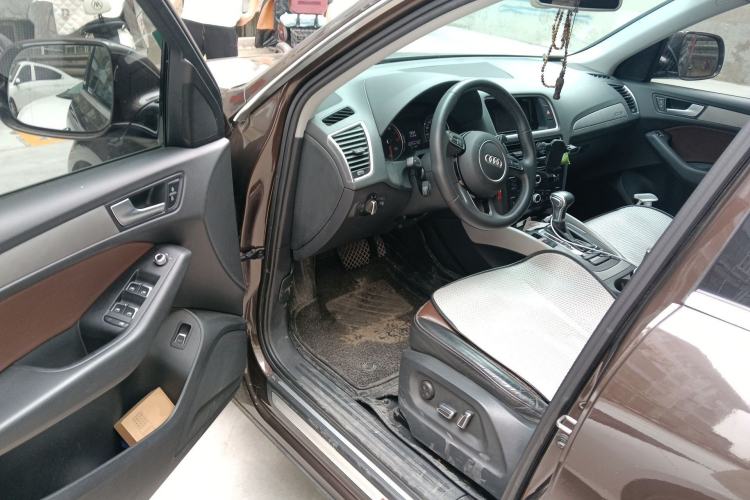 Used Audi Q5 2018 Collector's Edition 40 TFSI Ambition Model