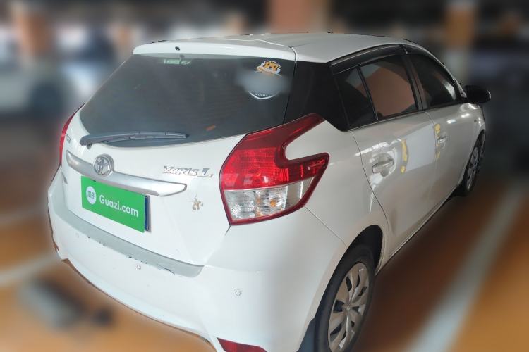 Used Toyota YARiS L Zhi Xuan 2015 1.5E Automatic Charm Edition
