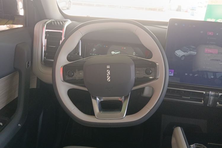Used iCAR 03 2024 501km Four-wheel Drive Long-Range Advanced Version Steering Wheel