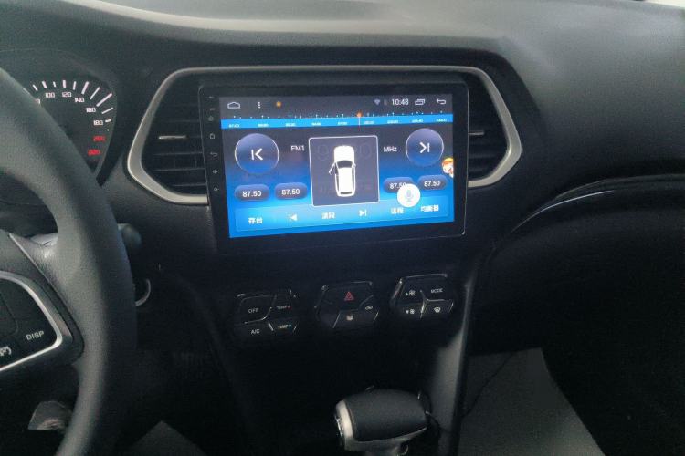 Used GAC Trumpchi GS4 2017 235T Automatic Two-Wheel Drive Elite Edition Center Console