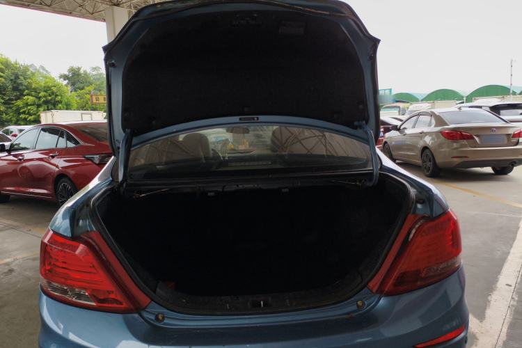 Used BYD Surui 2015 Revised Version 1.5L Manual Luxury Edition