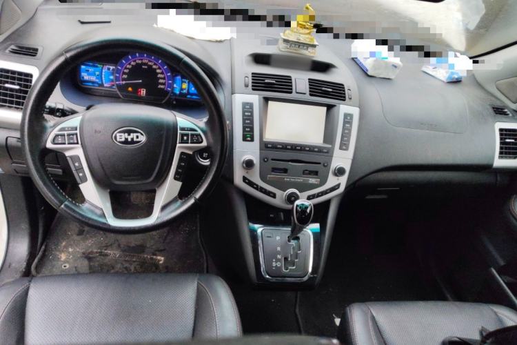 Used BYD S6 2014 2.4L Automatic Prestige 5-Seater