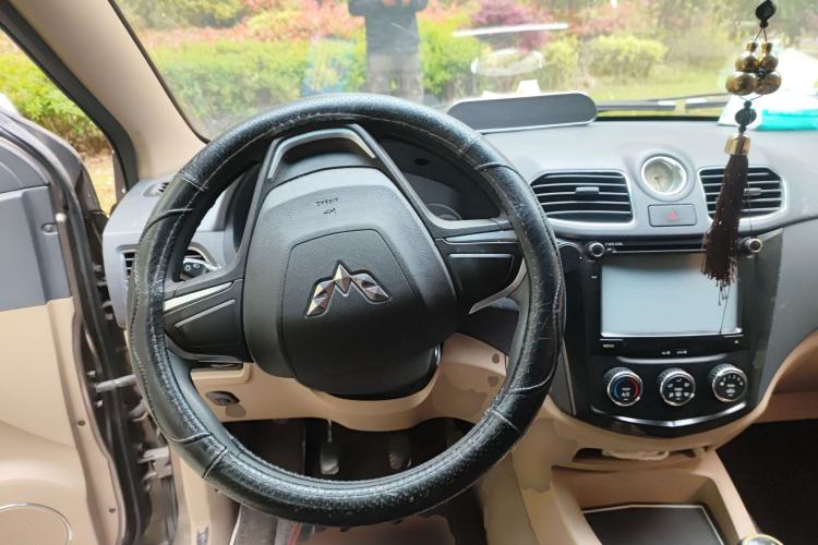 Used Wuling Hongguang 2013 1.5L S Comfort Model
