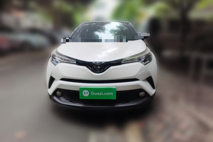 Used Toyota C-HR 2018 2.0L Leading with Sunroof China VI Standard
