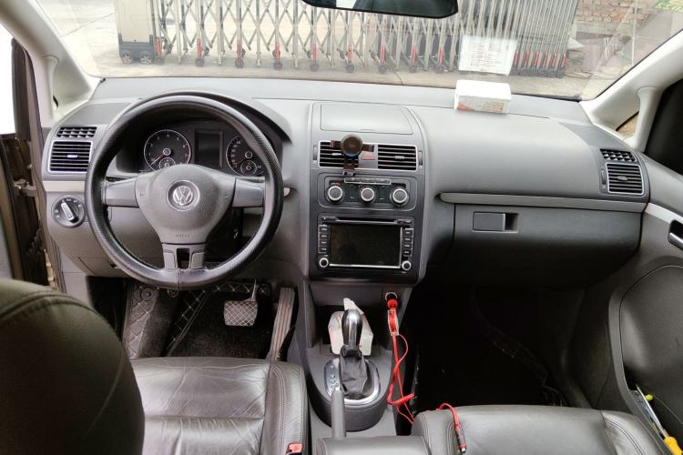 Used Volkswagen Touran 2015 1.4T DSG Comfort Edition 5 Seats