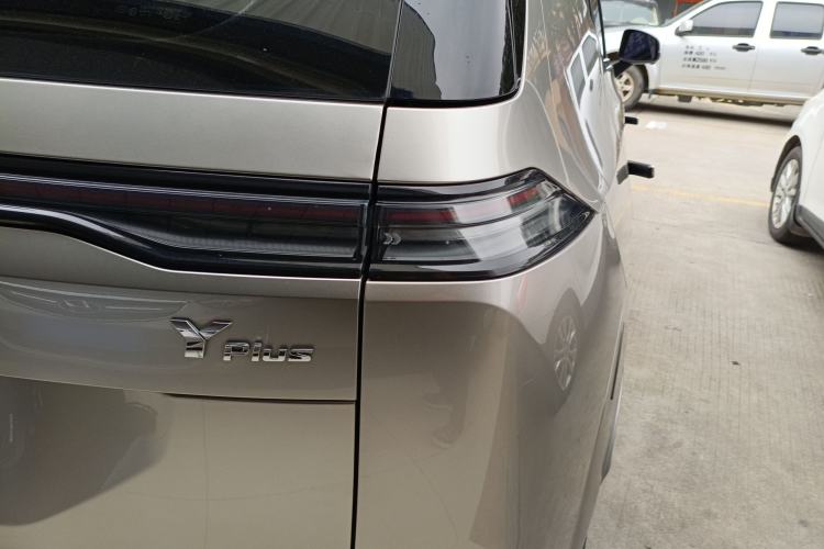 Used AION Y 2022 Plus 70 Smart Edition