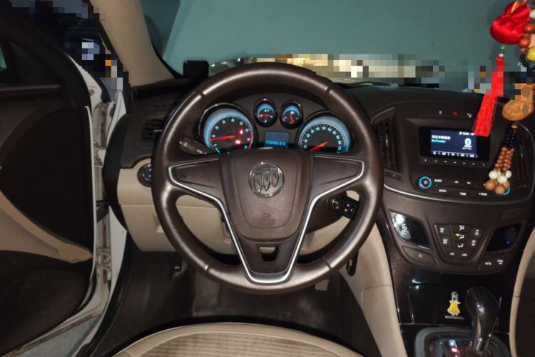 Used Buick Regal 2015 2.0L Leading Fashion Edition Steering Wheel