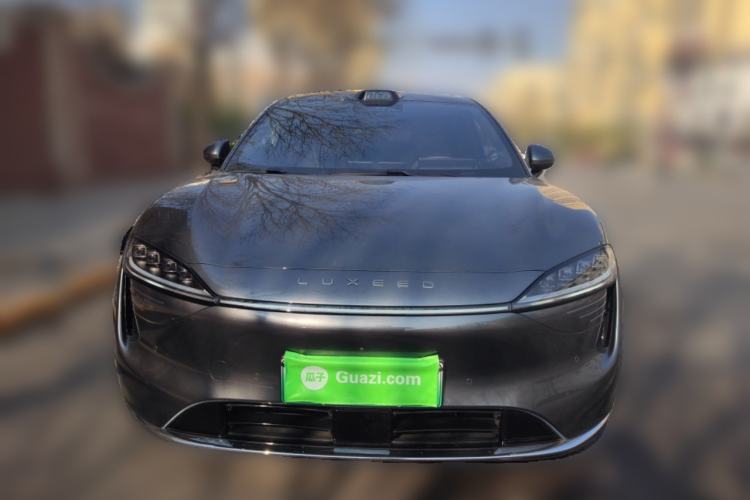 Used Hima Luxeed R7 2024 All-Electric 802 km Max
