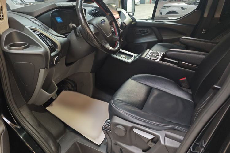 Used Ford Transit 2020 2.0T Diesel Multi-Function Commercial Vehicle Mid-Chassis Low-Roof Design with Dual Rear Doors Emission Standard China V