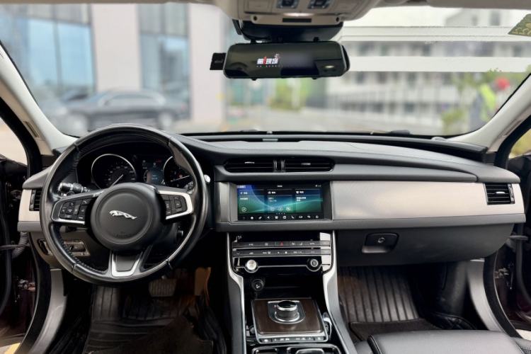 Used Jaguar XFL 2019 XFL 2.0T 200 PS Two-Wheel-Drive Elite Edition