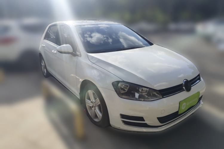 Used Volkswagen Golf 2014 1.4TSI Automatic Comfort Model Front Right 45 Deg