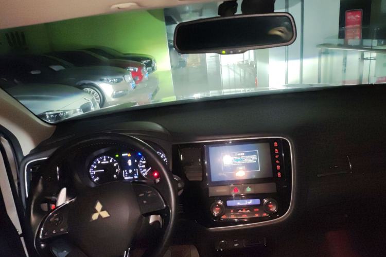 Used Mitsubishi Outlander 2020 2.4L 4x4 Zhi Xiang Edition 5 Seats