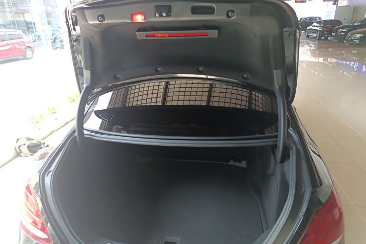 Used Mercedes-Benz E-Class 2018 E 200 L
