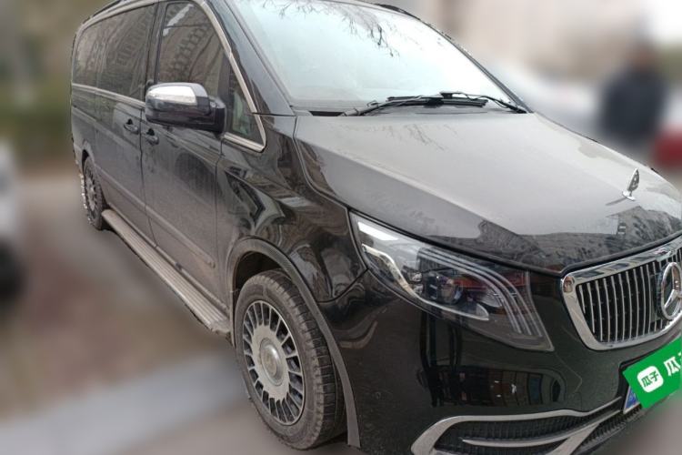 Used Mercedes-Benz Viano 2010 2.5L Luxury Edition