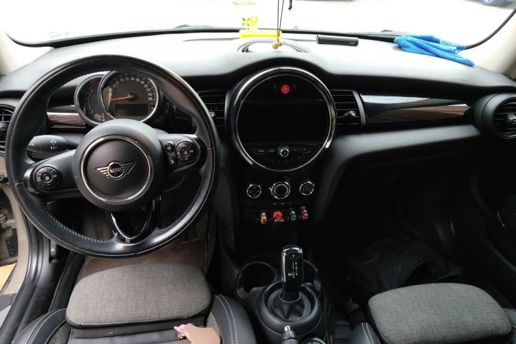 Used MINI MINI 2018 1.5T COOPER Classic Edition
