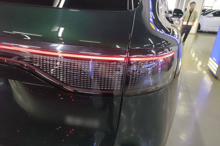 Used Hima AITO M8 2025 Extended-Range Ultra Version 53.4 kWh 6-Seater Edition