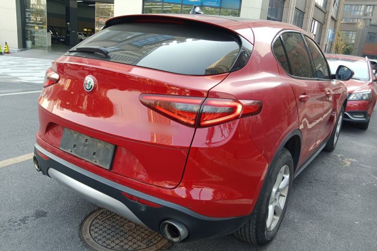 Used Alfa Romeo Stelvio 2017 2.0T 200HP Elite Edition
