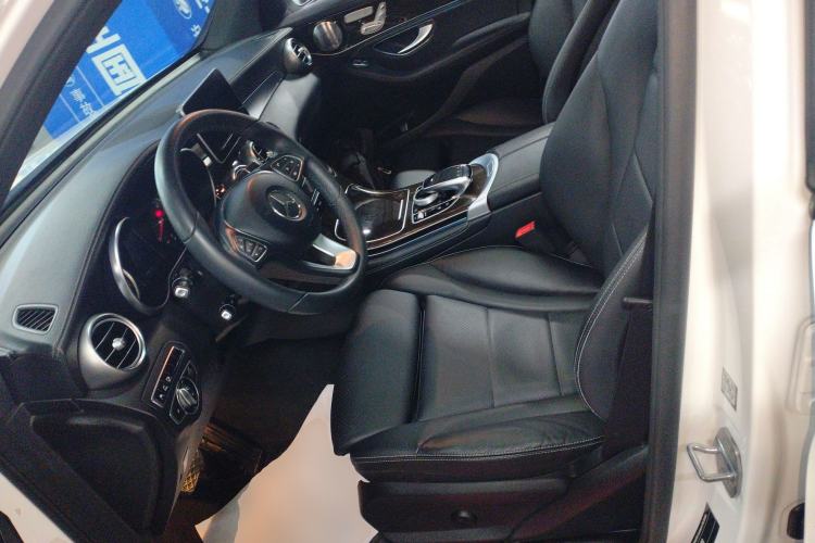 Used Mercedes-Benz GLC 2016 GLC 260 4MATIC Luxury Model Left Front Seat