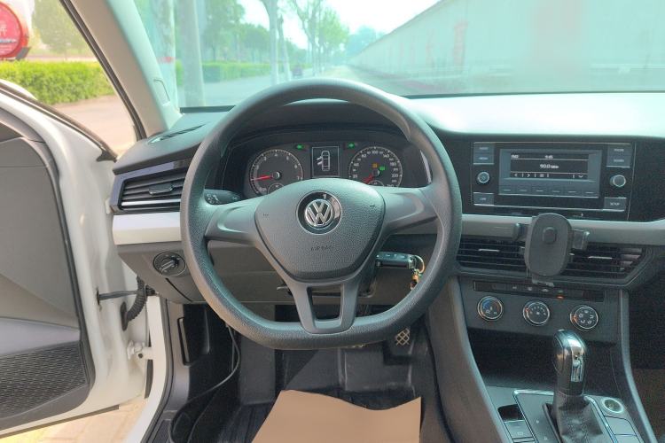 Used Volkswagen Bora 2019 1.5L Automatic Fashion Model Steering Wheel
