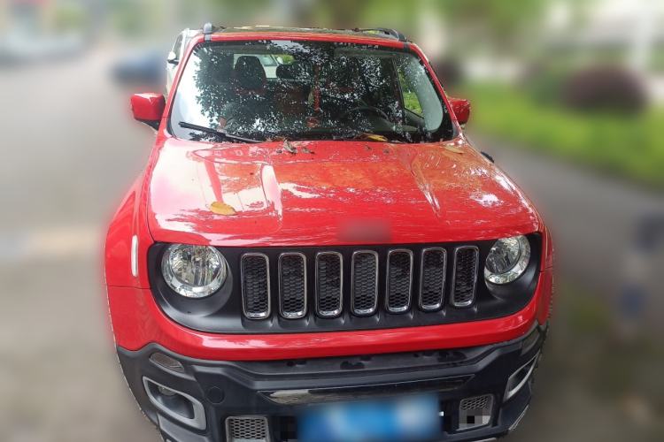 Used Jeep Renegade 2017 180T Automatic High-Energy Version Front