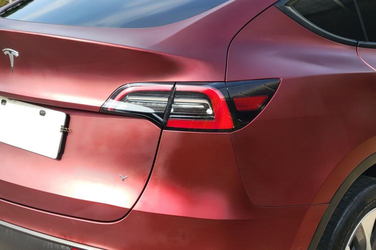 Used Tesla Model Y 2022 Long-Range All-Wheel-Drive Version
