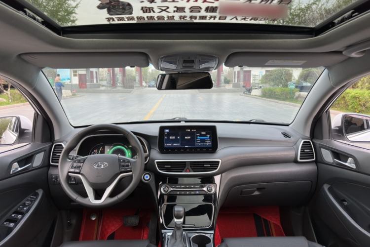 Used Hyundai Tucson 2019 280TGDi Dual-Clutch Two-Wheel Drive Fashion Edition China VI Standard Headliner