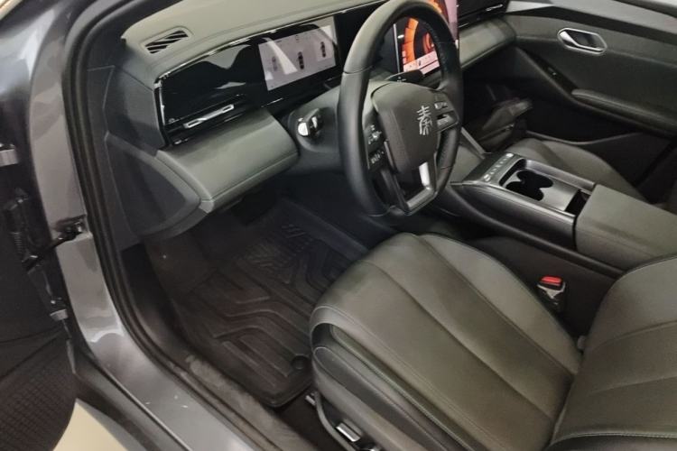 Used BYD Qin L 2025 EV 545KM Beyond Version Interior 4