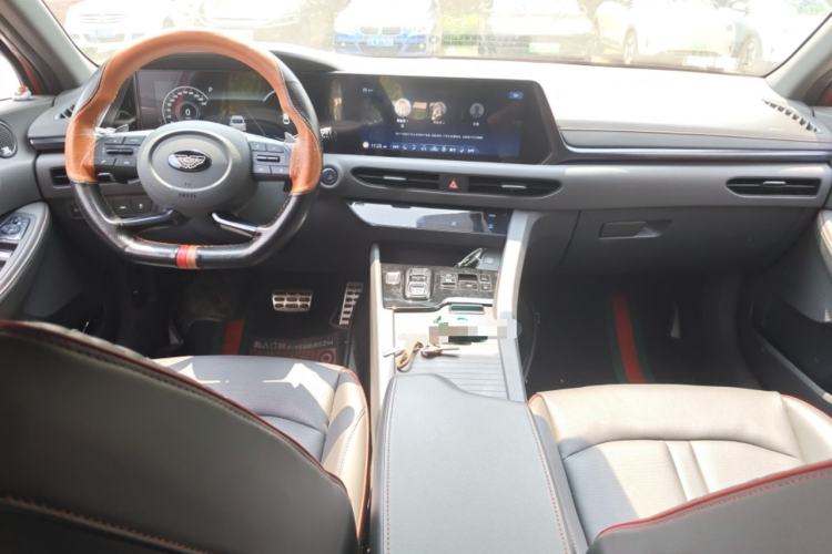 Used Hyundai Sonata 2020 380TGDi Automatic TOP Flagship Edition Center Console