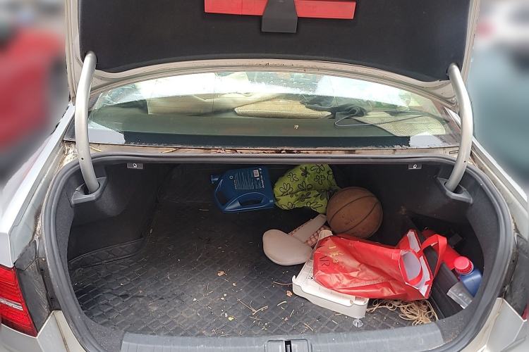 Used Volkswagen Magotan 2017 330TSI DSG Luxury Model Trunk