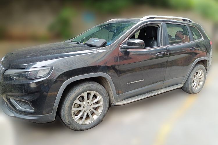 Used Jeep Cherokee 2019 2.0T Two-Wheel Drive Smart Enjoyment Version China VI