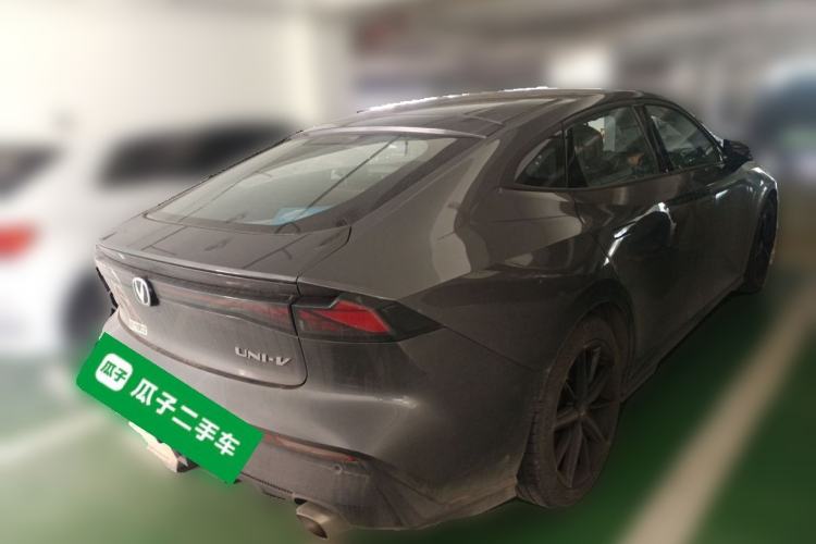 Used CHANGAN UNI-V 2022 1.5T Prestige Version
