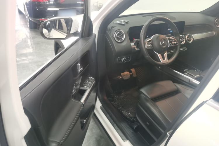 Used Mercedes-Benz GLB 2020 Updated GLB 200 Dynamic Edition Driver Seat