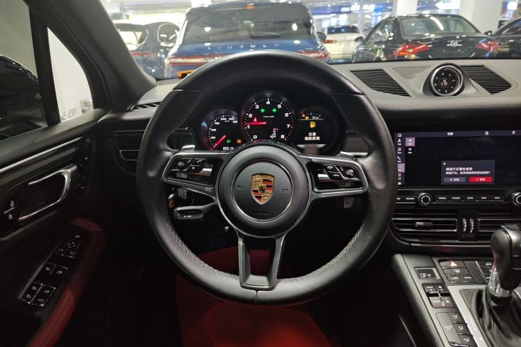 Used Porsche Macan 2021 Macan 2.0T
