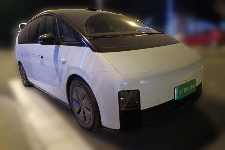 Used Li Auto MEGA 2025 Home Family Special Edition
