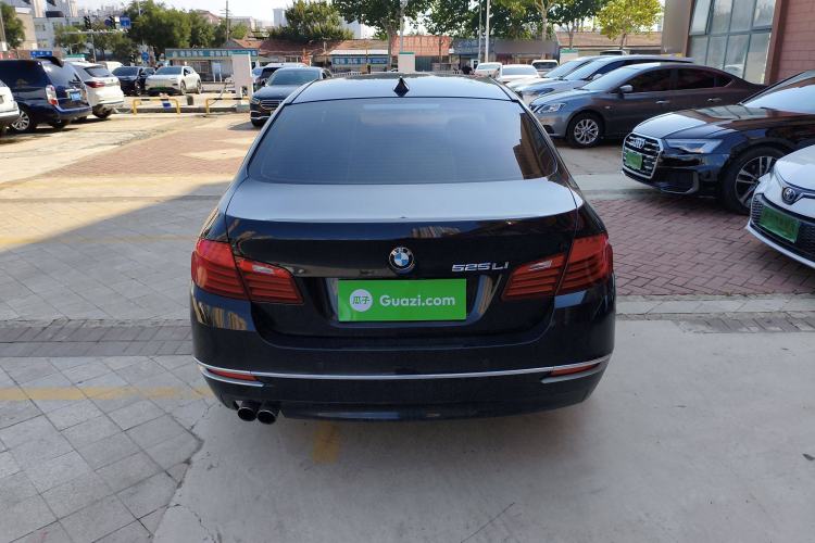 Used BMW 5 Series 2014 520Li Elegant Model
