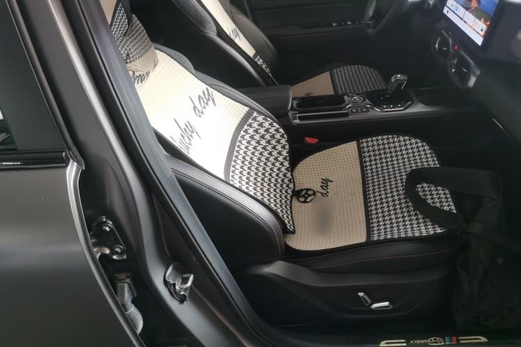 Used Geely Auto Cowboy 2025 1.5TD Fun-Offroad Version
