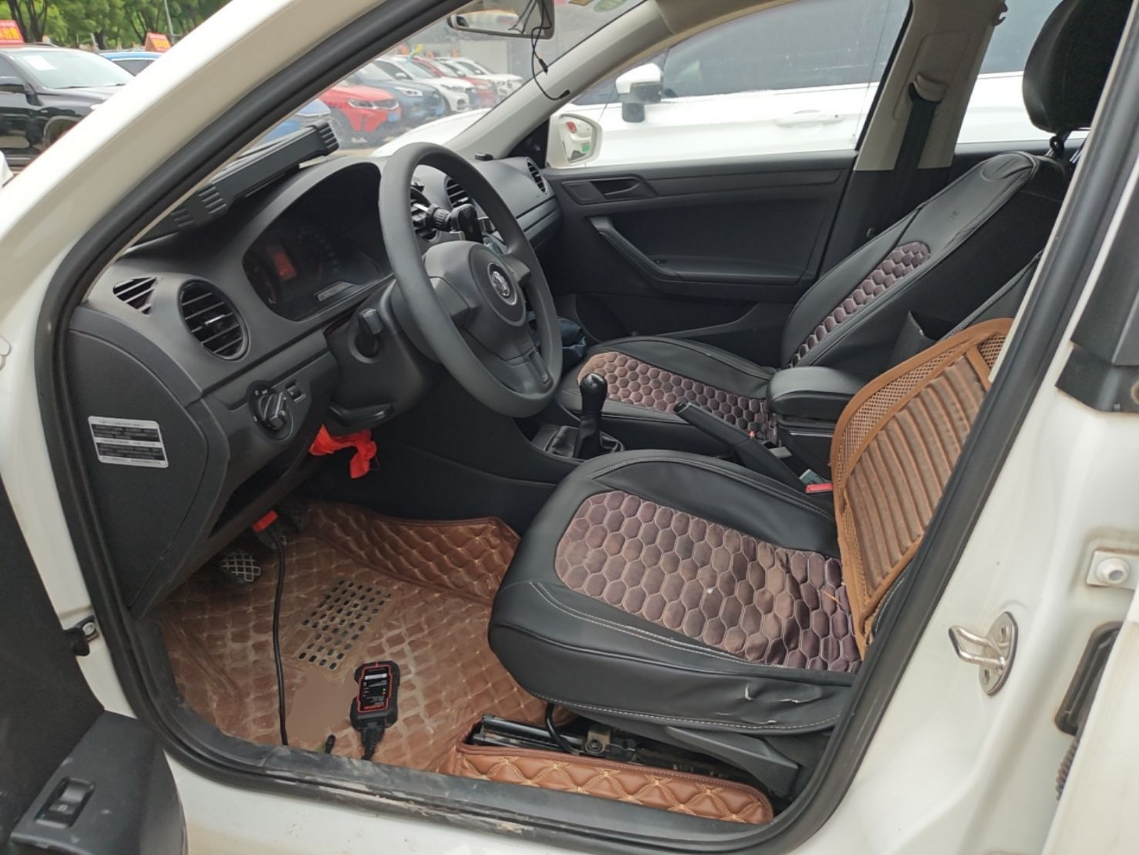 Interior delantero