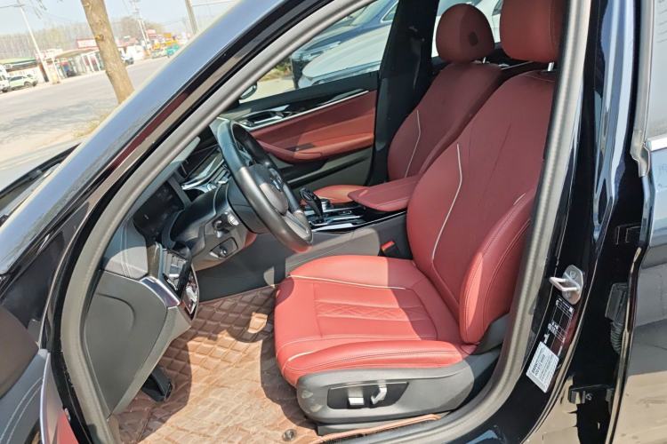 Used BMW 5 Series 2022 Second Facelift 525Li M Sport Package
