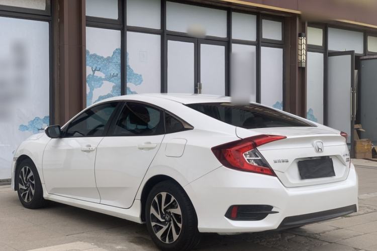 Used Honda Civic 2016 220TURBO CVT Luxury Edition
