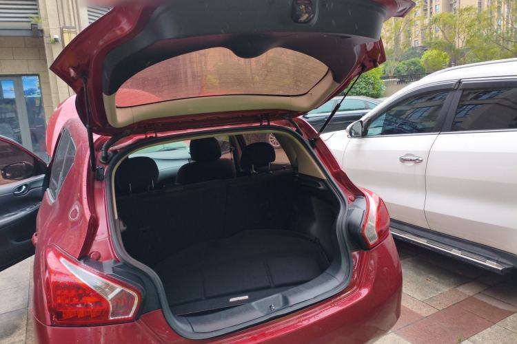 Used Nissan Tiida 2014 1.6L CVT Comfort Model Trunk