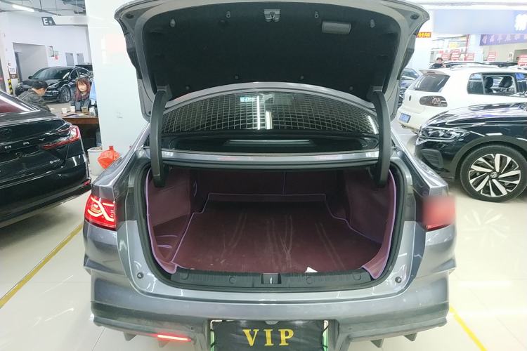 Used BYD Qin L 2024 DM-i 120KM Beyond Model
