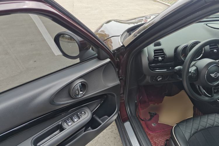 Used MINI Clubman 2016 1.5T ONE Internet Limited Edition Driver Seat
