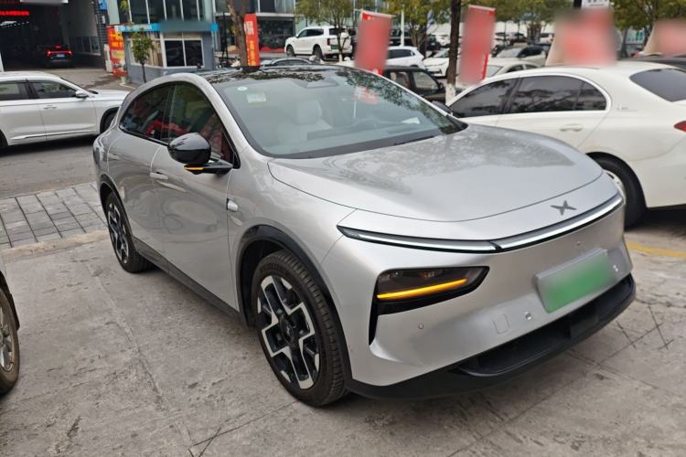 Used XPeng G7 2025 Model—702 Ultra Long Range Front Right 45 Deg