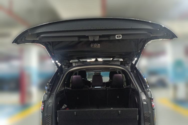 Used Land Rover Discovery 2017 3.0 SC V6 HSE Trunk